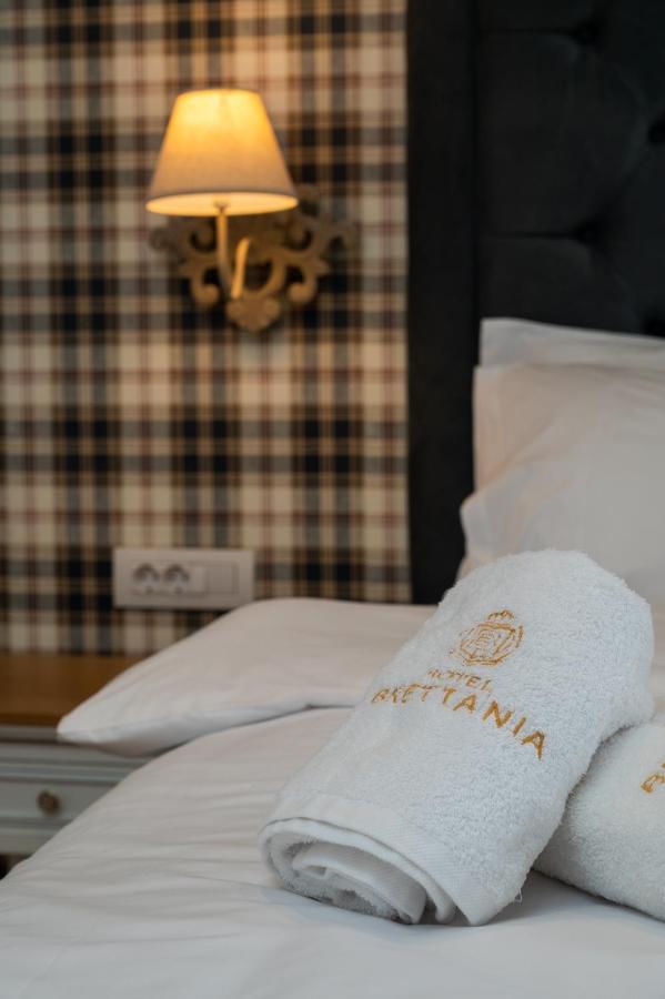 Brettania Hotel ヨアニナ エクステリア 写真